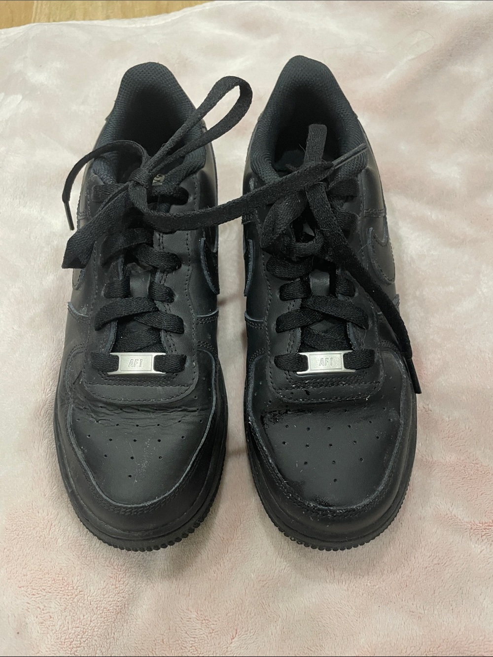 Nike Air Force 1 Black Sneakers 6Y / Women’s 7.5